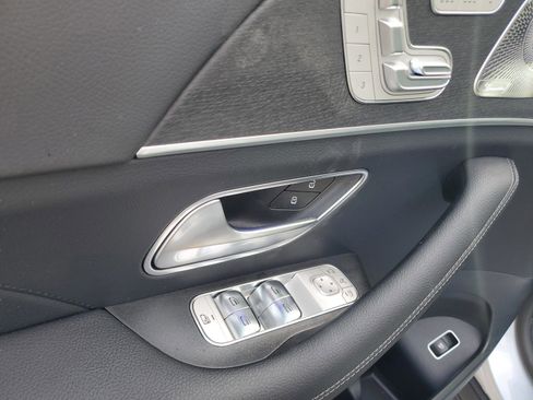 New 2026 Mercedes-Benz GLS 450 4MATIC image 16
