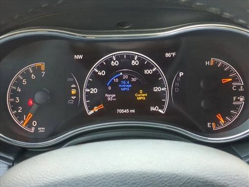 Used 2021 Jeep Grand Cherokee Laredo X image 11