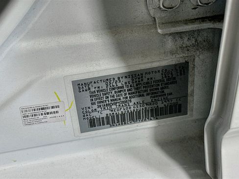 Used 2023 Nissan Sentra SV w/ SV Premium Package FWD image 12