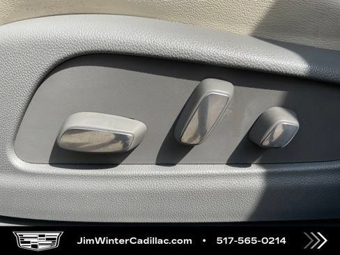 Certified 2022 Cadillac XT5 Premium Luxury AWD/4WD image 25