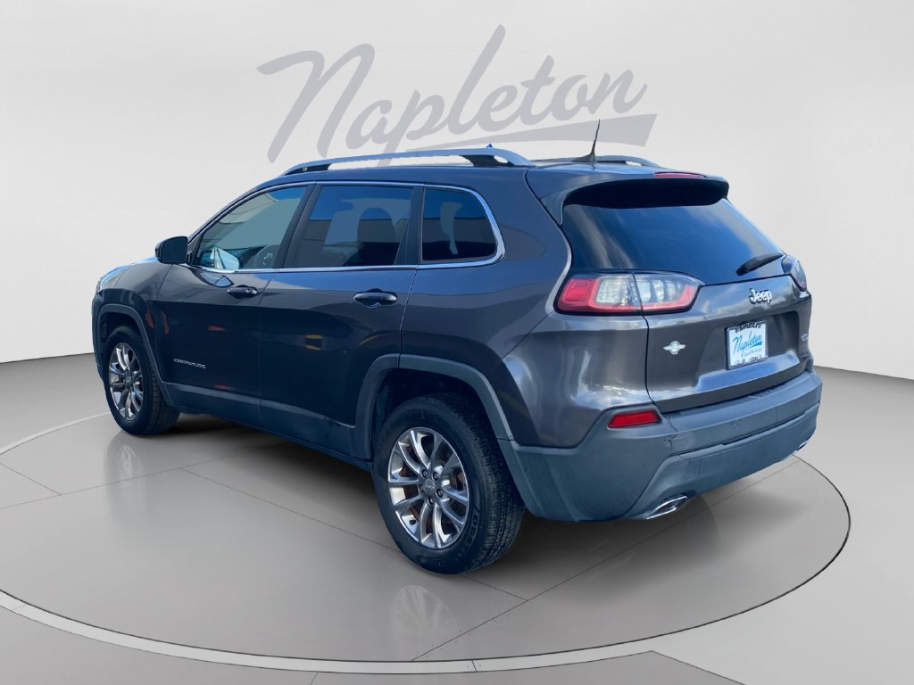 Used 2019 Jeep Cherokee Latitude Plus FWD image 3