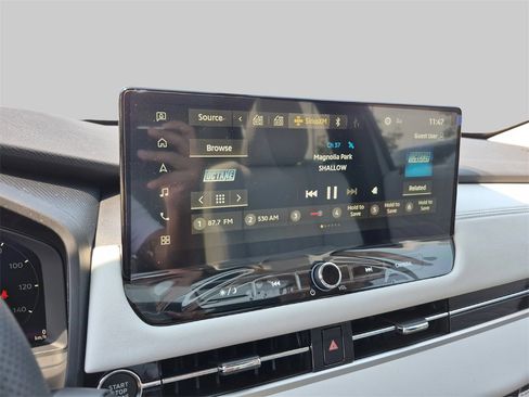 New 2025 Mitsubishi Outlander SEL image 16