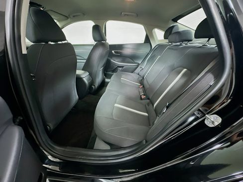 Used 2025 Hyundai Sonata SEL FWD image 28