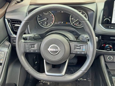 Used 2023 Nissan Rogue SL w/ SL Premium Package FWD image 20