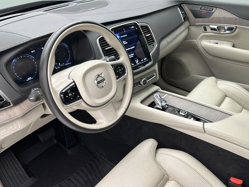 Used 2021 Volvo XC90 T8 Inscription w/ Advanced Package AWD/4WD image 11