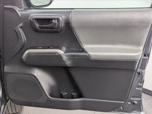 Used 2022 Toyota Tacoma SR5 image 22