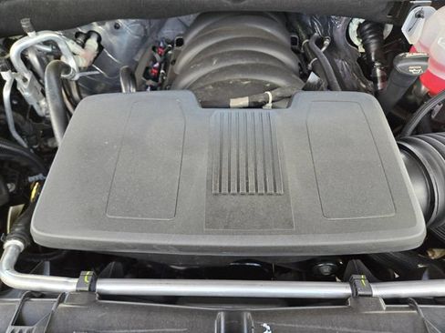 New 2026 Chevrolet Suburban LS RWD image 23