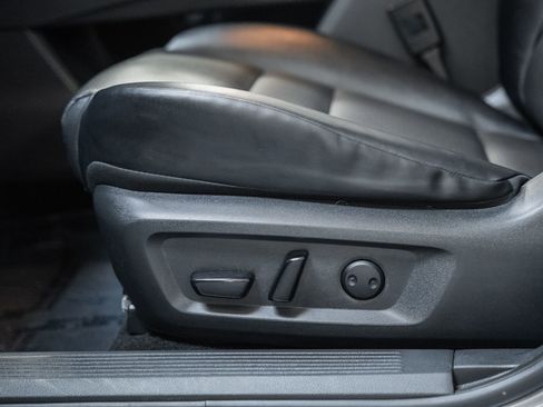 Used 2021 Nissan Rogue SV w/ Premium Package image 40