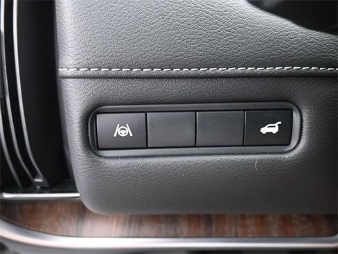 Used 2025 Nissan Armada SL w/ Captain's Chari Seat Package image 14