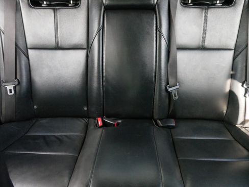 Used 2015 Toyota Avalon XLE FWD image 13