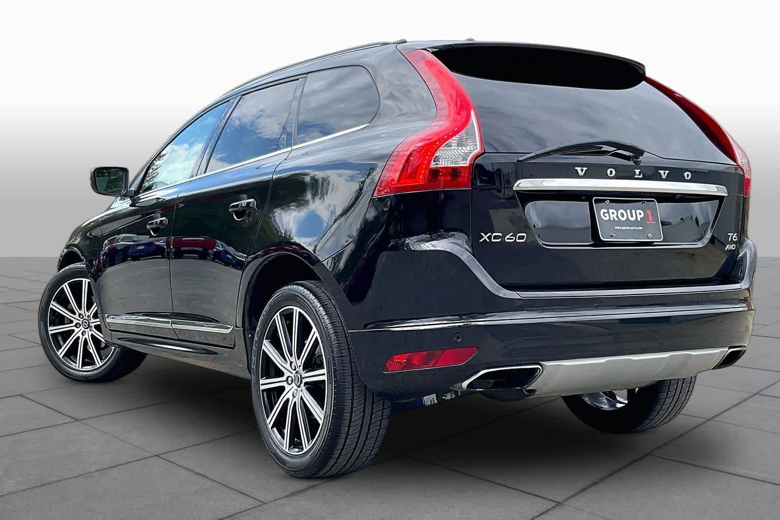 Used 2017 Volvo XC60 T6 Inscription w/ Preferred Option Package AWD/4WD image 11