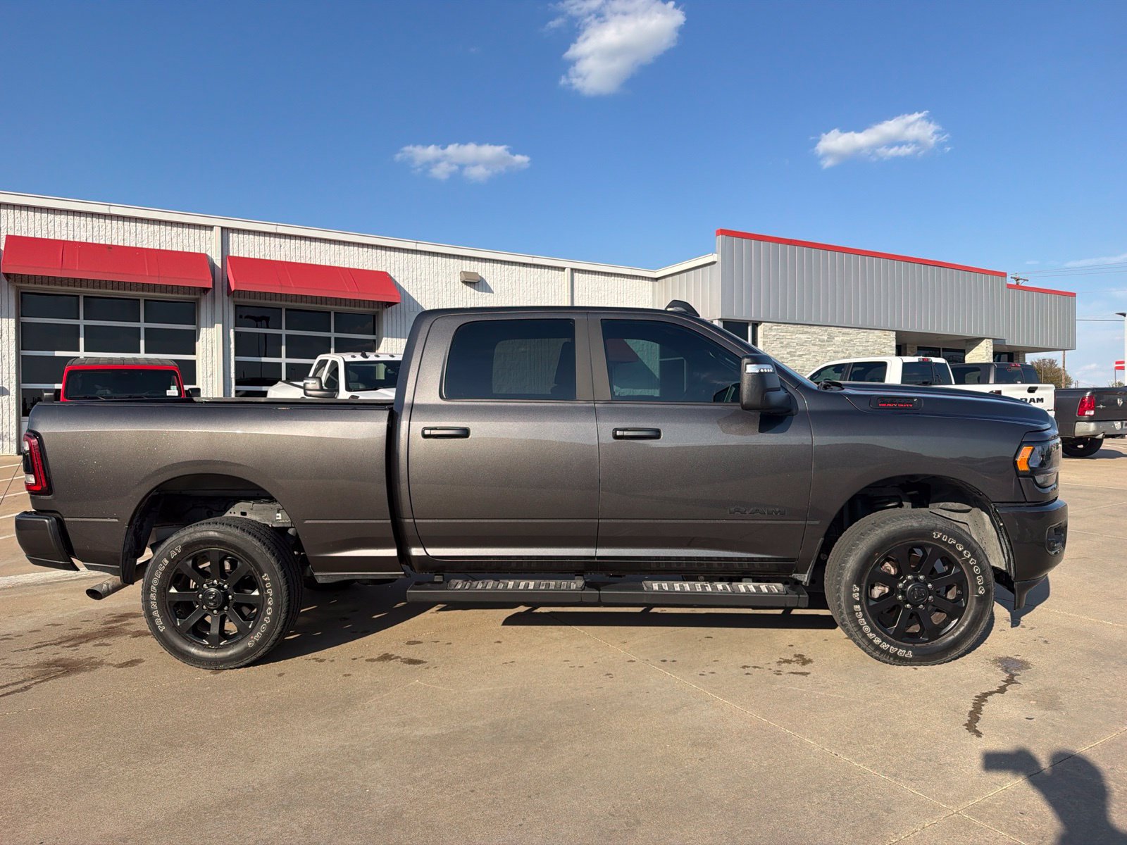 Used 2024 RAM 2500 Big Horn w/ Night Edition AWD/4WD image 4