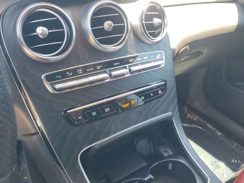 Used 2022 Mercedes-Benz GLC 43 AMG 4MATIC image 22