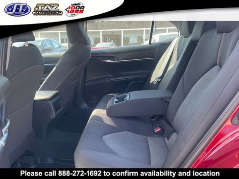 Used 2020 Toyota Camry LE image 13