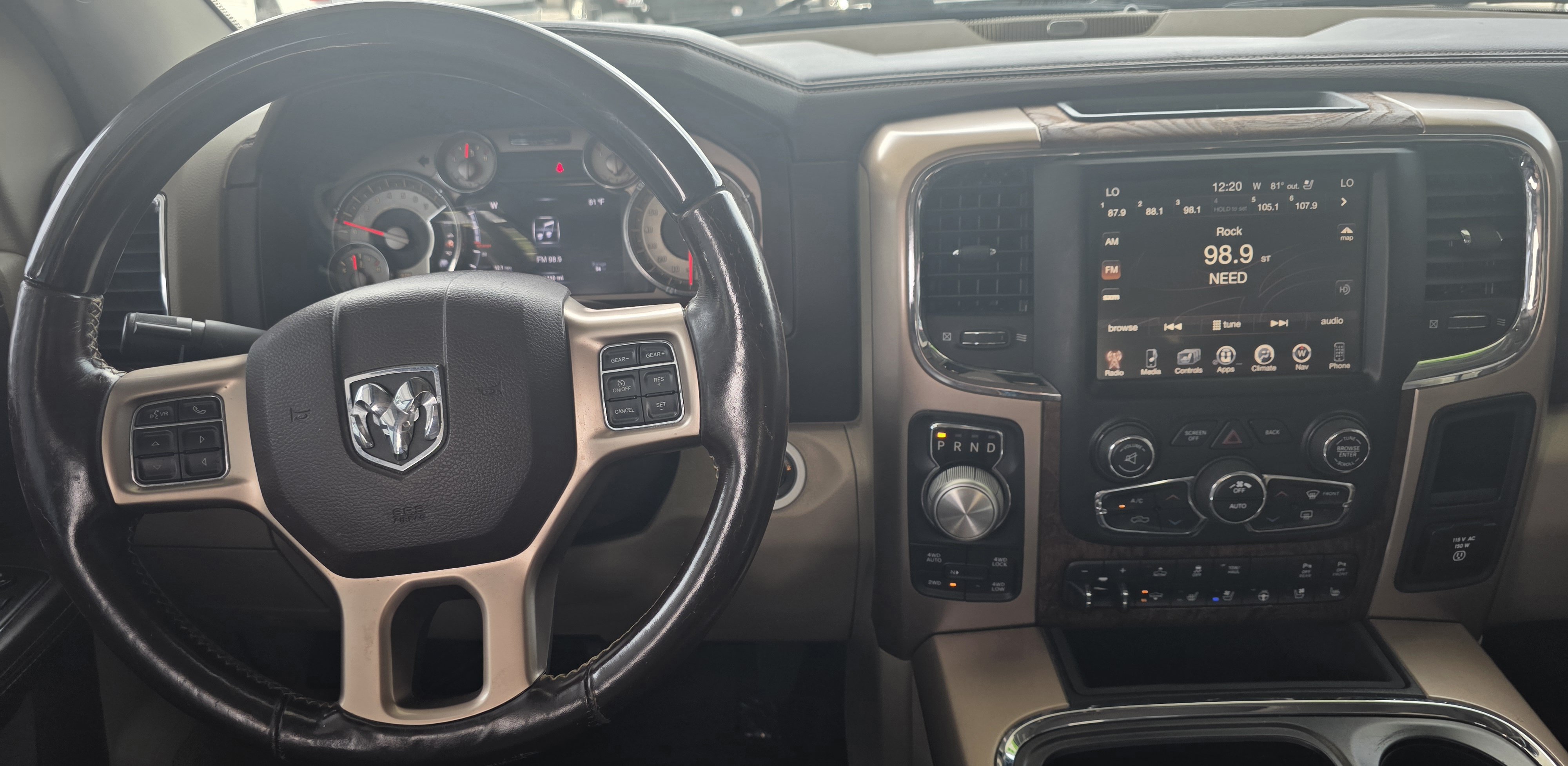 Used 2016 RAM 1500 Laramie Longhorn w/ Convenience Group AWD/4WD image 18