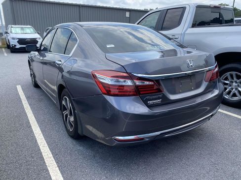 Used 2017 Honda Accord LX image 5