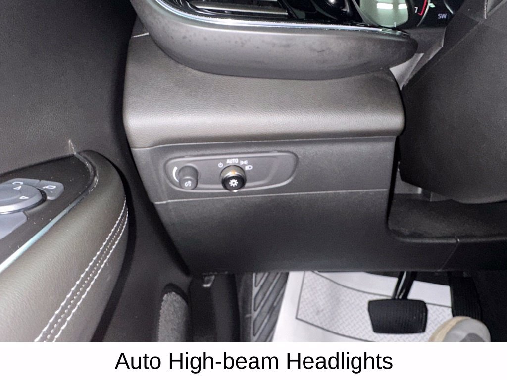 Used 2023 Buick Envision Preferred AWD/4WD image 42