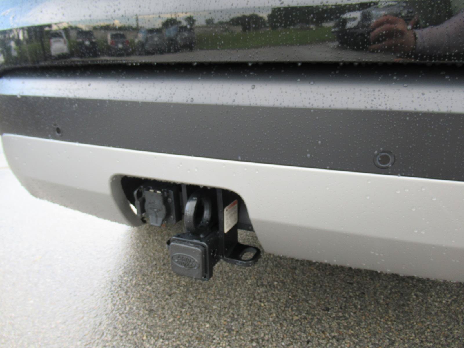 Used 2024 Land Rover Discovery S AWD/4WD image 8