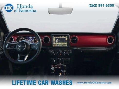 Used 2023 Jeep Gladiator Rubicon w/ Cold Weather Group image 9