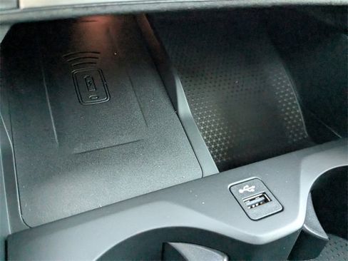 New 2026 BMW X5 xDrive40i w/ Climate Comfort Package image 27