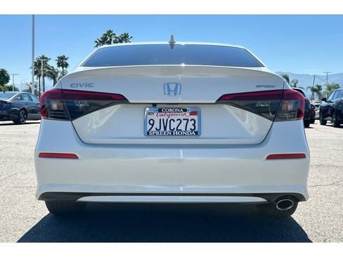 Used 2024 Honda Civic Sport image 4