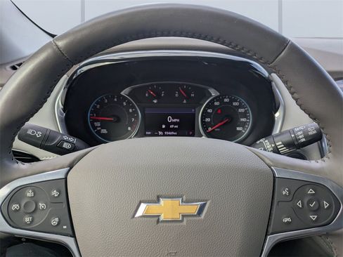 Used 2021 Chevrolet Traverse LT image 31