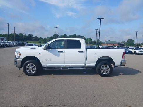 Used 2024 RAM 2500 Big Horn w/ Off Road Package AWD/4WD image 5