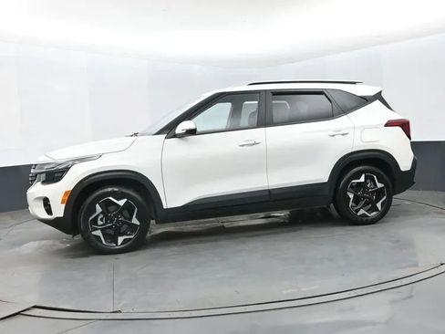 Used 2025 Kia Seltos S FWD image 5