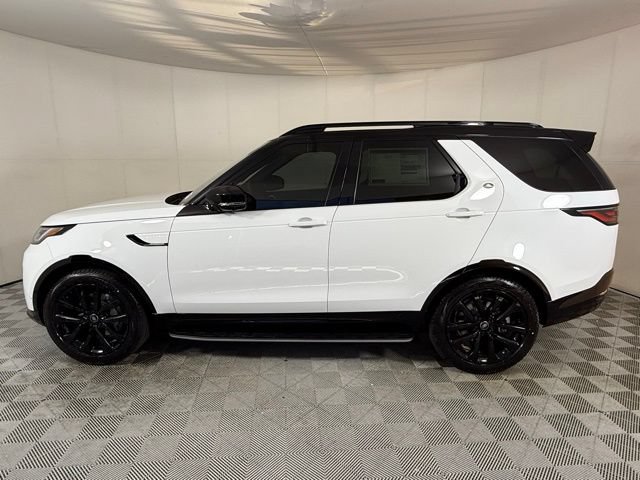 Used 2026 Land Rover Discovery Dynamic SE AWD/4WD image 3