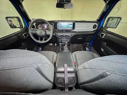 Certified 2024 Jeep Wrangler Sport S image 23