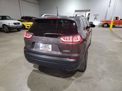 Used 2019 Jeep Cherokee Latitude Plus w/ Cold Weather Group image 11