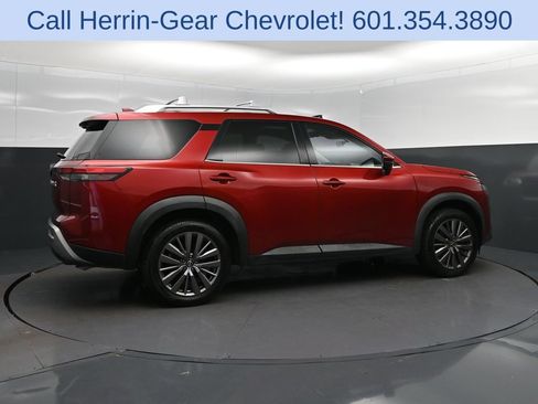 Used 2023 Nissan Pathfinder SL w/ SL Premium Package FWD image 8
