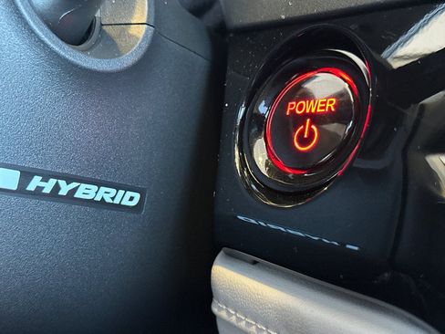 Used 2025 Honda Accord EX-L image 25