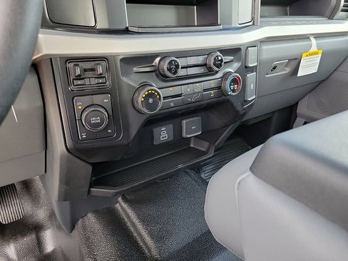 New 2026 Ford F350 XL w/ XL Off-Road Package AWD/4WD image 25