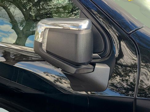 Used 2022 Chevrolet Silverado 1500 LTZ w/ LTZ Premium Package image 45