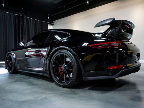 Used 2018 Porsche 911 GT3 RWD image 48