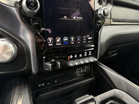 Used 2019 RAM 1500 Limited w/ Advanced Safety Group image 18