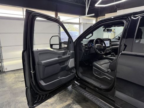 Used 2024 Ford F150 Lariat w/ Equipment Group 502A High AWD/4WD image 9