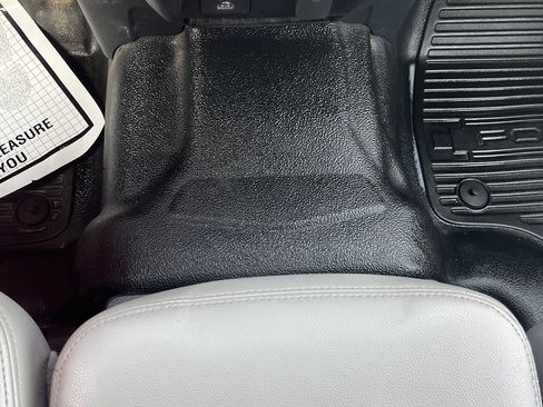 Used 2022 Ford F250 XL w/ STX Appearance Package image 18