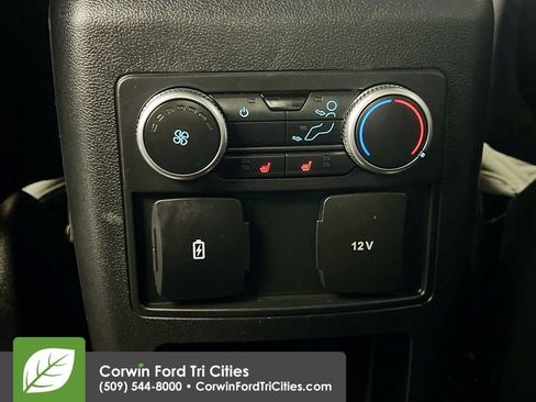 Used 2020 Ford Explorer XLT w/ Comfort Package AWD/4WD image 29