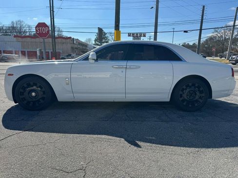 Used 2013 Rolls-Royce Ghost RWD image 2