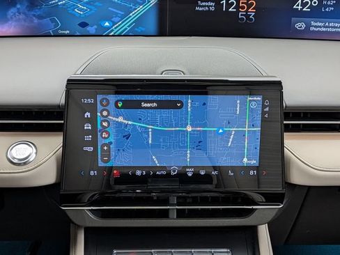 Used 2025 Lincoln Nautilus Reserve w/ Jet Appearance Package image 36