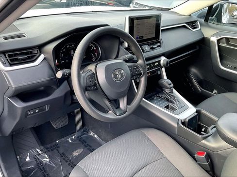Used 2024 Toyota RAV4 LE image 13