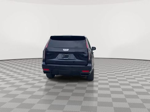 Used 2024 Cadillac Escalade ESV Sport Platinum w/ LPO, ONYX Package AWD/4WD image 7