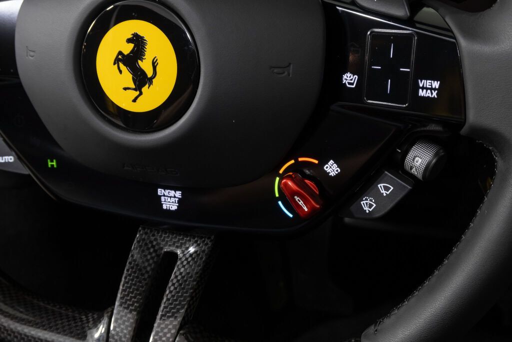 Used 2024 Ferrari 296 GTS RWD image 38
