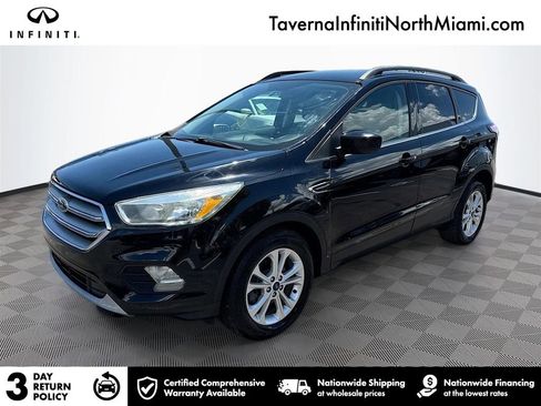 Used 2018 Ford Escape SE FWD image 1