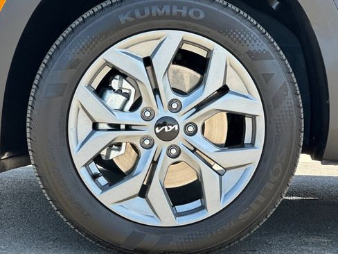 Used 2026 Kia Seltos LX AWD/4WD image 24
