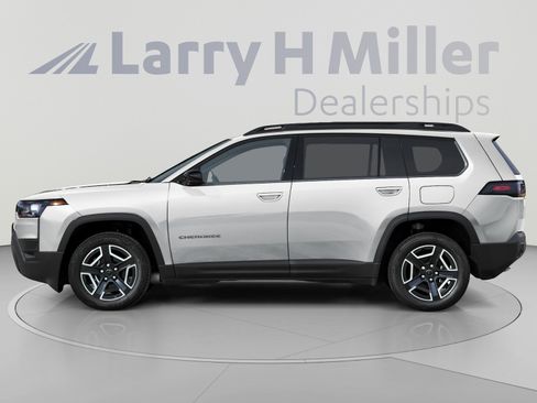 New 2026 Jeep Cherokee AWD/4WD image 3