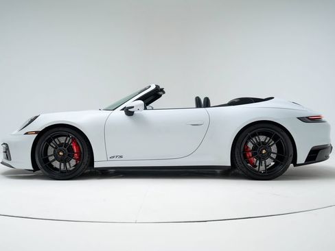 Used 2022 Porsche 911 Carrera GTS RWD image 6