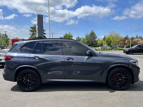 Used 2021 BMW X5 xDrive40i w/ M Sport Package AWD/4WD image 22